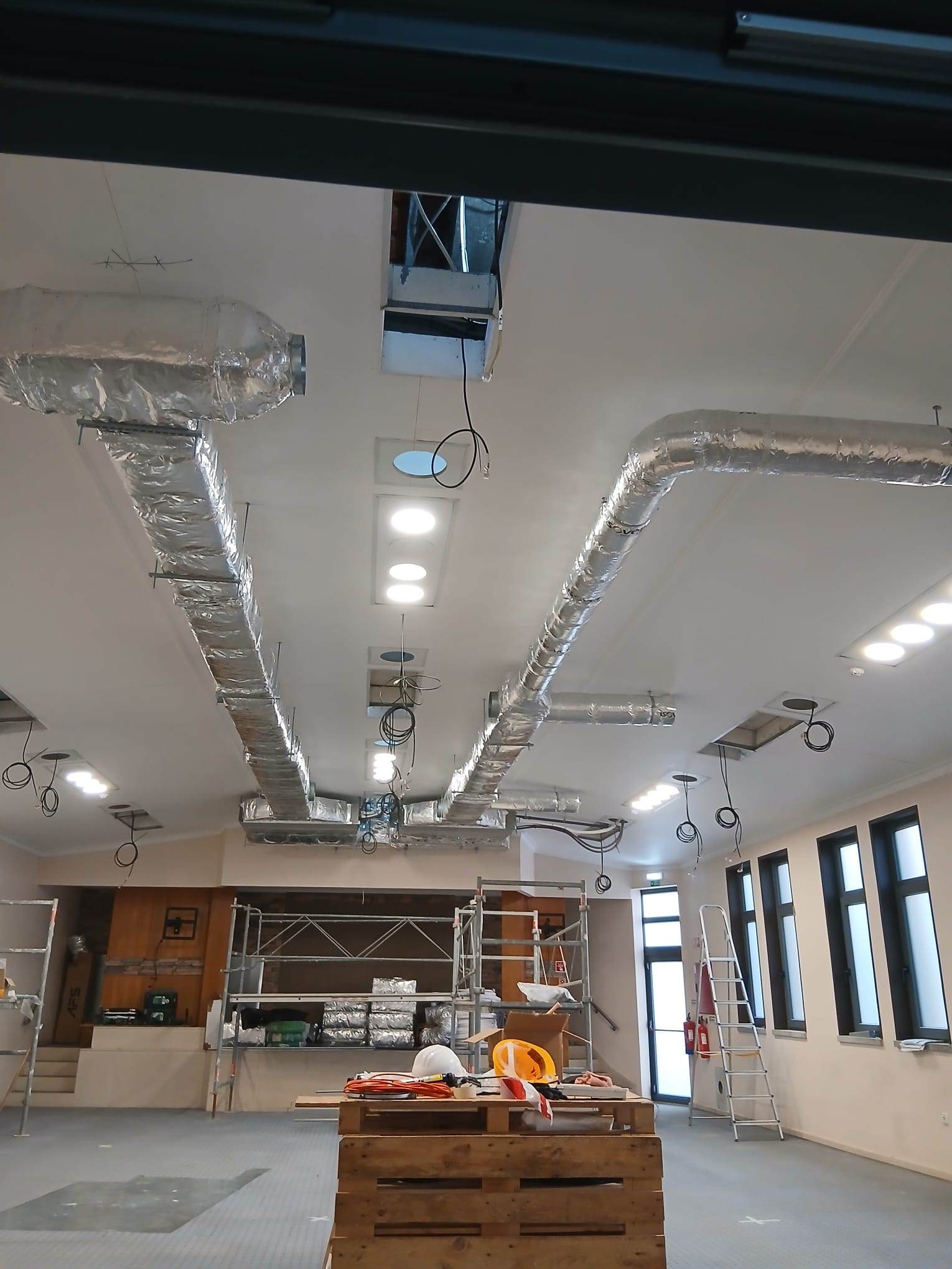 Ar condicionado de condutas instalado